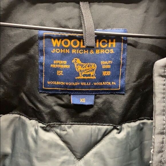 Woolrich - Classic Arctic Parka - Picture 7 of 16